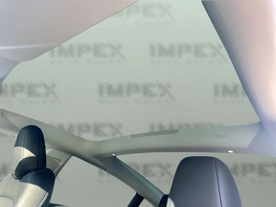 2025 Tesla Model 3 - Image 11 of 12