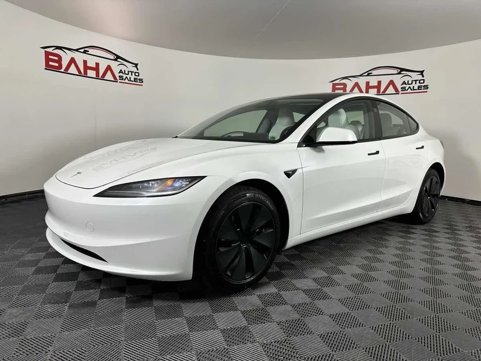 2025 Tesla Model 3 - Image 2 of 21