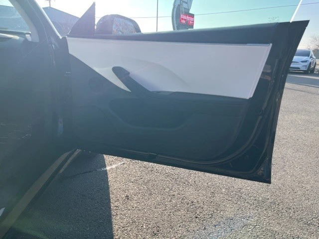 2025 Tesla Model 3 - Image 16 of 21