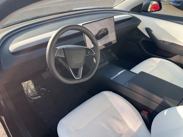 2025 Tesla Model 3 - Image 7 of 21