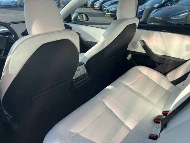 2025 Tesla Model 3 - Image 10 of 21