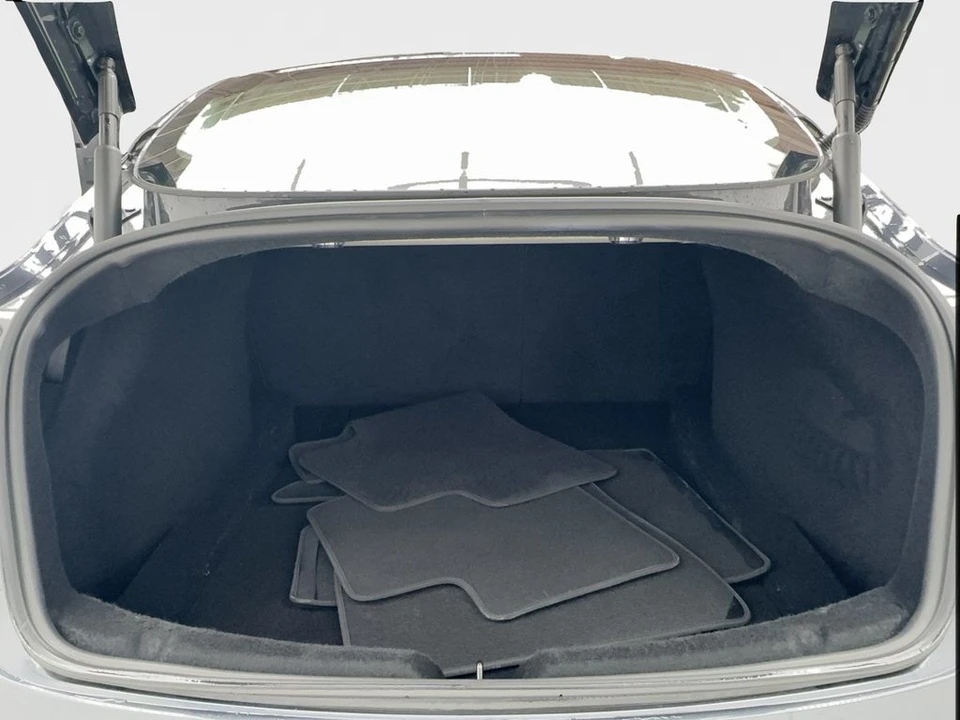 2025 Tesla Model 3 - Image 31 of 31