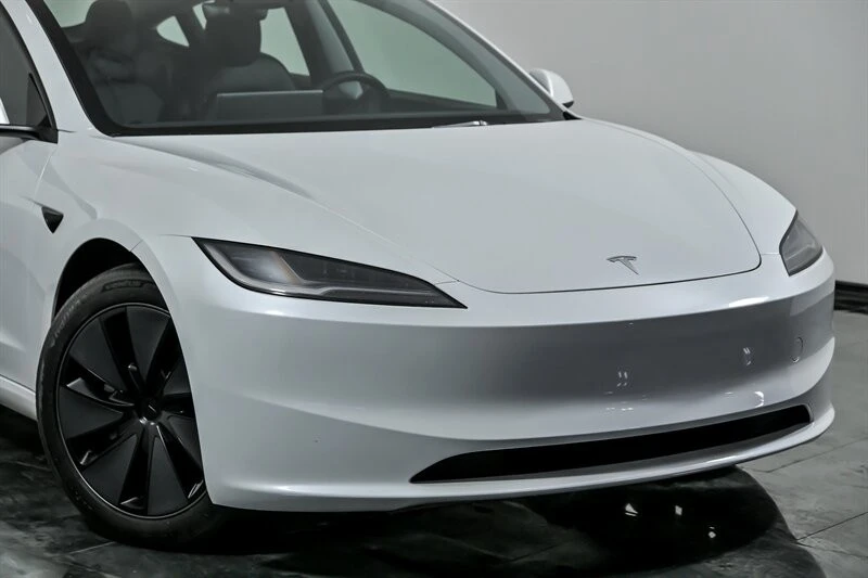 2025 Tesla Model 3 - Image 2 of 21