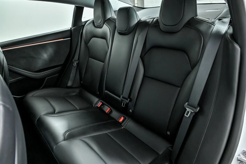 2025 Tesla Model 3 - Image 20 of 21