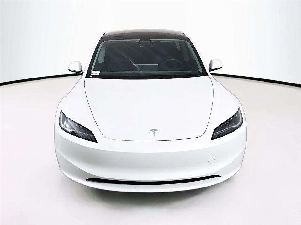 2025 Tesla Model 3 - Image 2 of 14