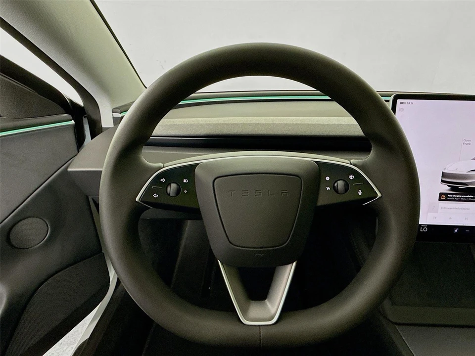 2025 Tesla Model 3 - Image 7 of 14