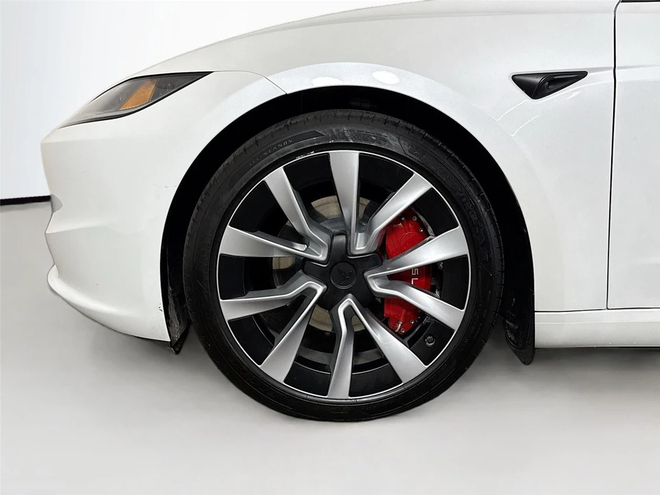 2025 Tesla Model 3 - Image 13 of 14