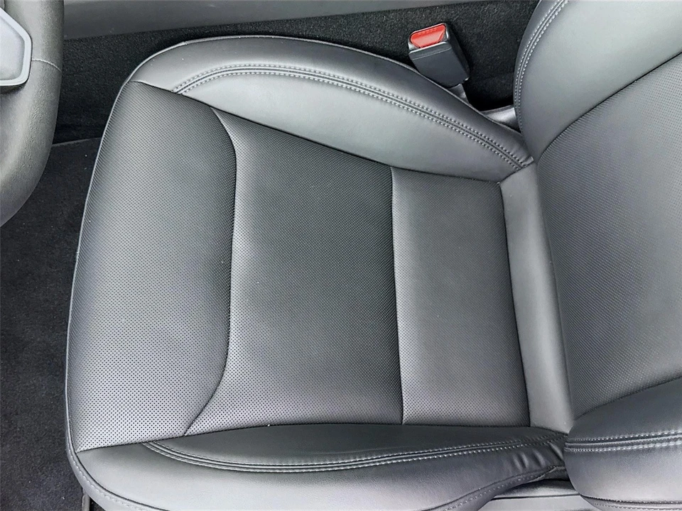 2025 Tesla Model 3 - Image 11 of 14