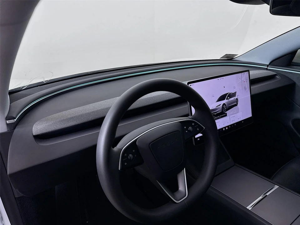 2025 Tesla Model 3 - Image 6 of 14