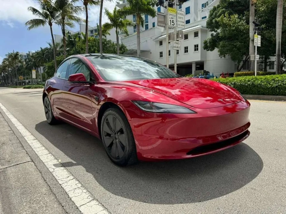 2025 Tesla Model 3 - Image 2 of 12