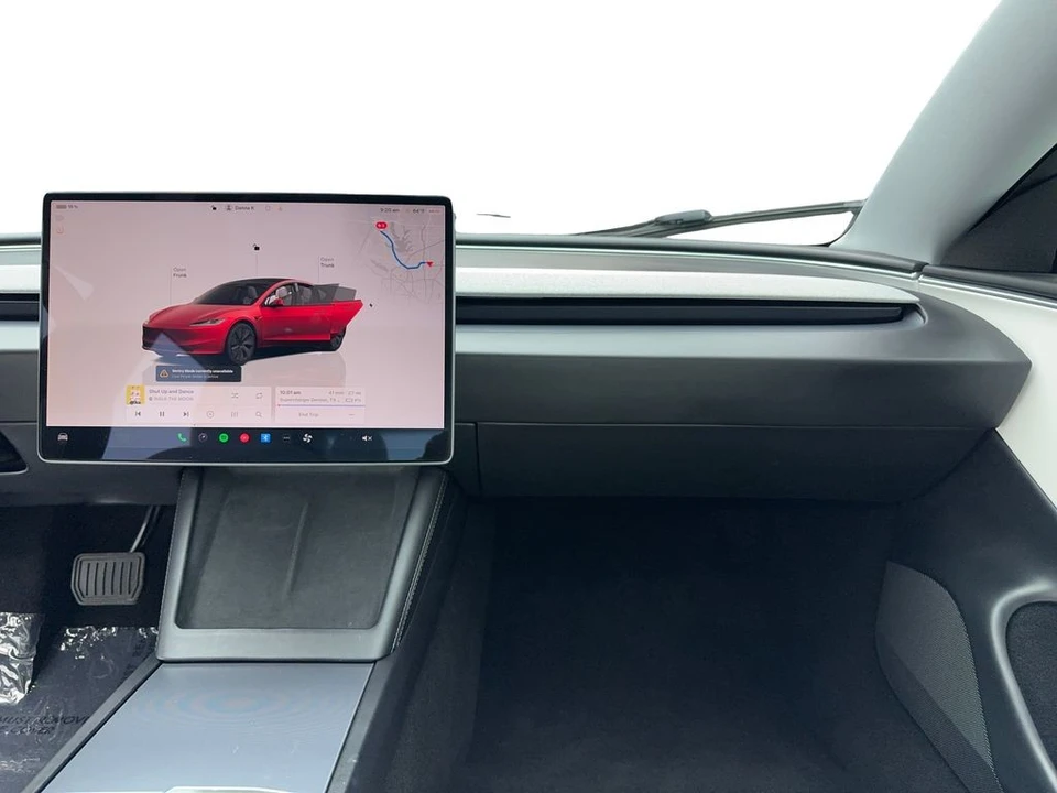 2025 Tesla Model 3 - Image 19 of 21