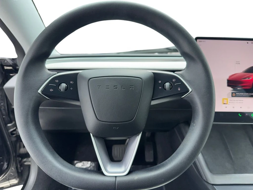 2025 Tesla Model 3 - Image 21 of 21