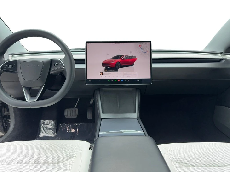 2025 Tesla Model 3 - Image 17 of 21