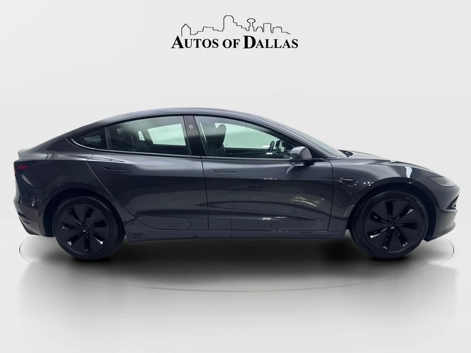 2025 Tesla Model 3 - Image 10 of 21