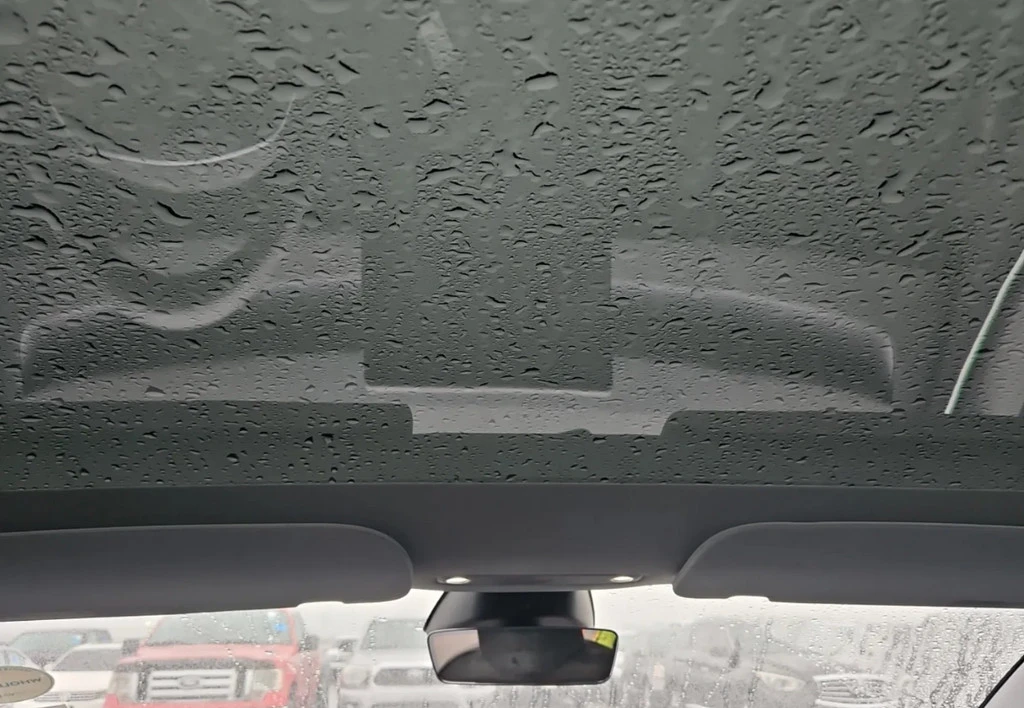 2025 Tesla Model 3 - Image 8 of 10