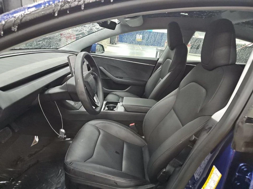 2025 Tesla Model 3 - Image 4 of 10