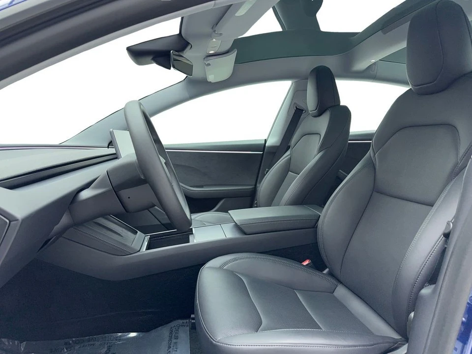 2025 Tesla Model 3 - Image 13 of 21