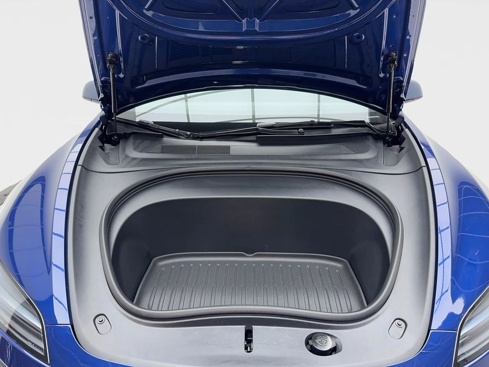 2025 Tesla Model 3 - Image 11 of 21