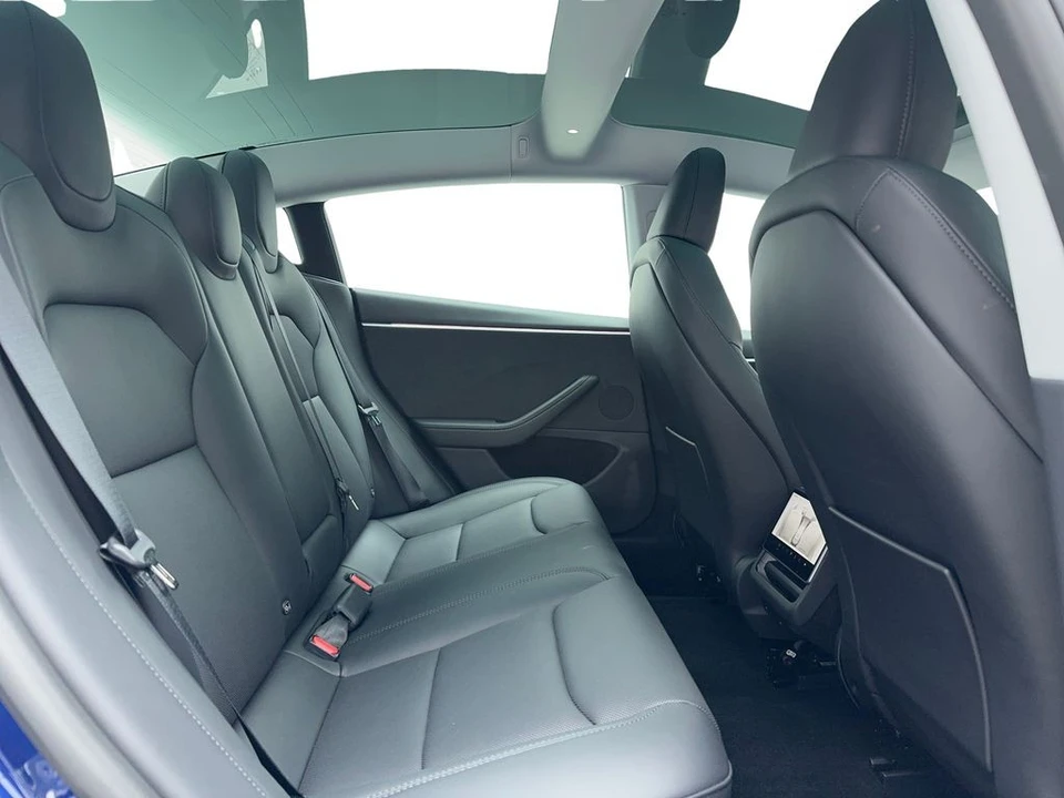 2025 Tesla Model 3 - Image 17 of 21