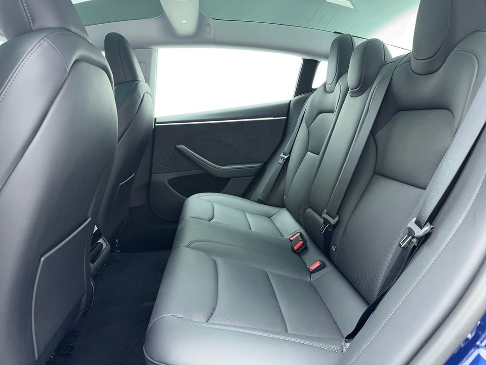 2025 Tesla Model 3 - Image 16 of 21