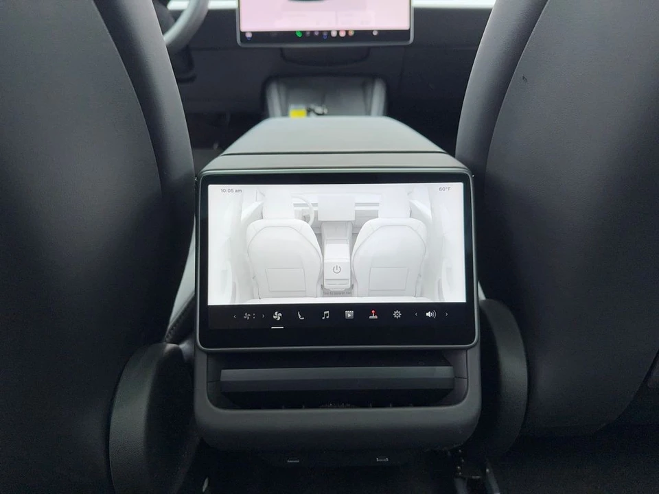 2025 Tesla Model 3 - Image 20 of 21