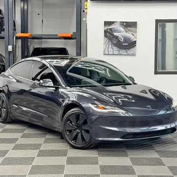 2025 Tesla Model 3 Long Range