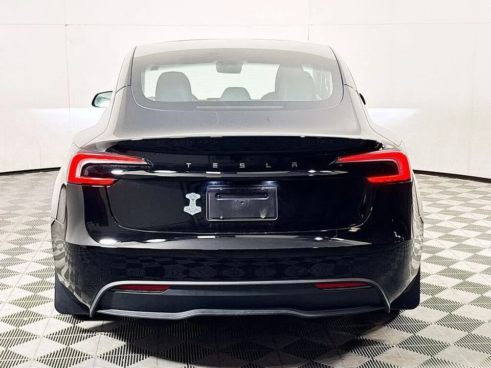 2025 Tesla Model 3 - Image 6 of 9