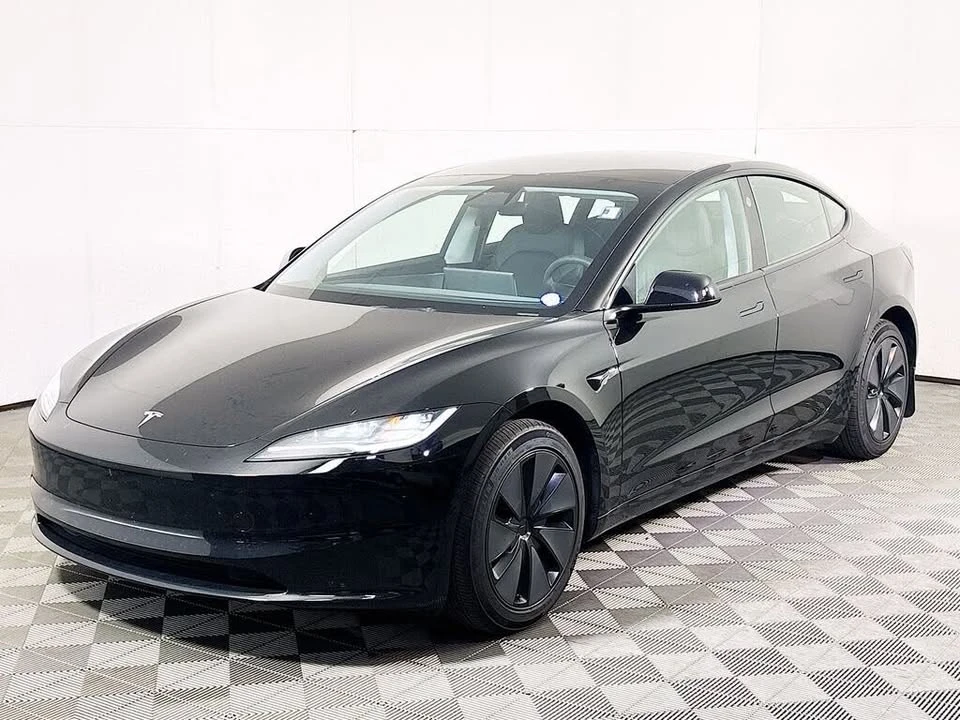 2025 Tesla Model 3 - Image 2 of 9