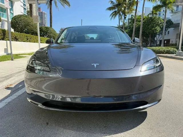 2025 Tesla Model 3 - Image 3 of 12