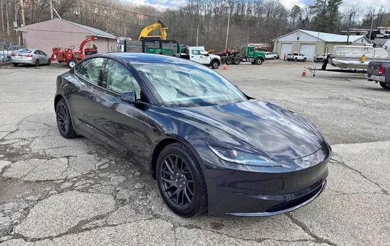 2025 Tesla Model 3 Long Range