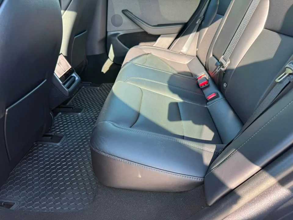 2025 Tesla Model 3 - Image 7 of 16