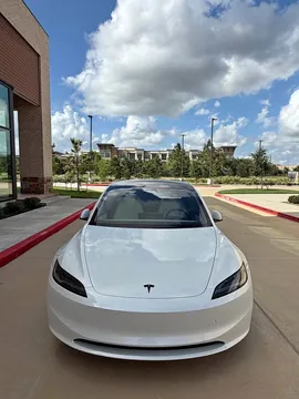 2025 Tesla Model 3 Long Range