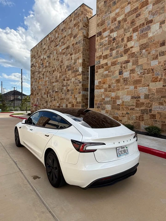 2025 Tesla Model 3 - Image 6 of 19