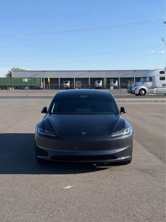 2025 Tesla Model 3 - Image 6 of 15