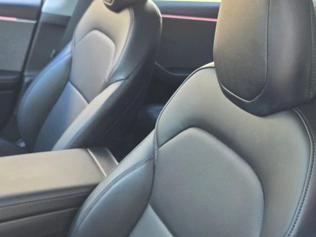2025 Tesla Model 3 - Image 21 of 21