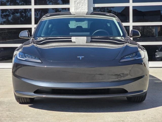 2025 Tesla Model 3 - Image 8 of 21