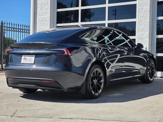 2025 Tesla Model 3 - Image 4 of 21