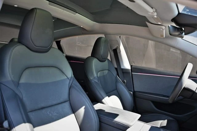 2025 Tesla Model 3 - Image 13 of 19