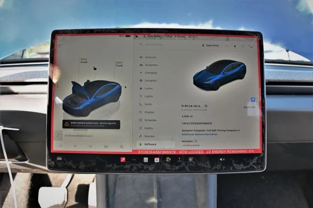 2025 Tesla Model 3 - Image 9 of 16