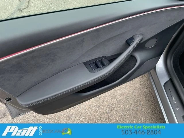 2025 Tesla Model 3 - Image 20 of 21