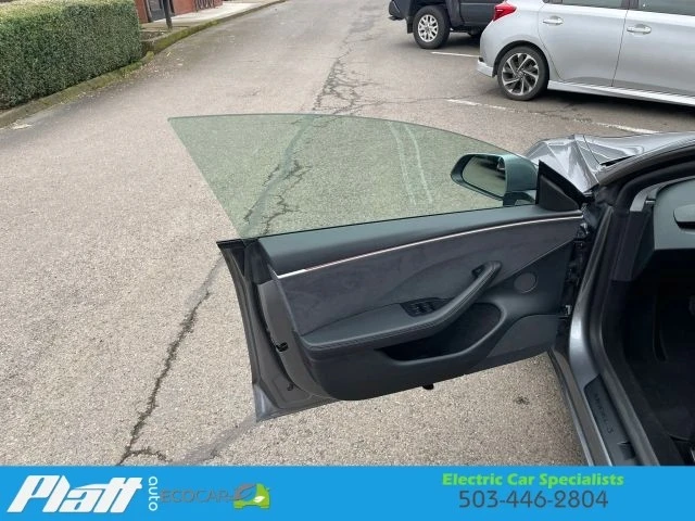 2025 Tesla Model 3 - Image 21 of 21