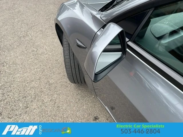 2025 Tesla Model 3 - Image 18 of 21