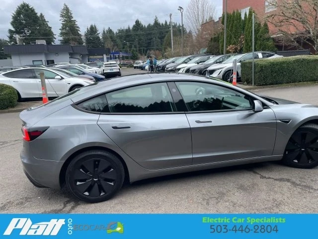 2025 Tesla Model 3 - Image 13 of 21