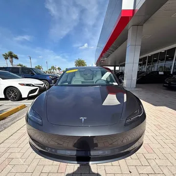 2025 Tesla Model 3 Long Range