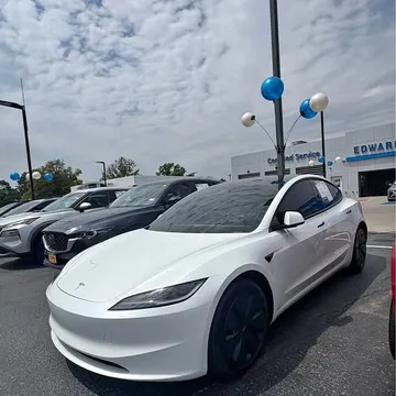 2025 Tesla Model 3 · Long Range Sedan 4D