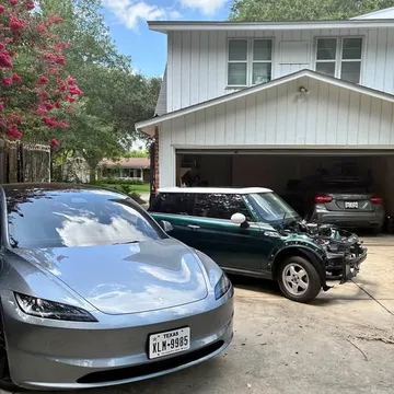 2025 Tesla Model 3 Long Range Sedan 4D
