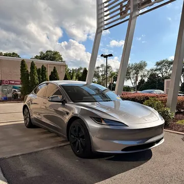 2025 Tesla Model 3 Long Range Sedan 4D