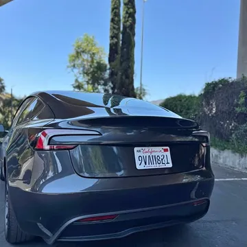 2025 Tesla Model 3 Long Range Sedan 4D