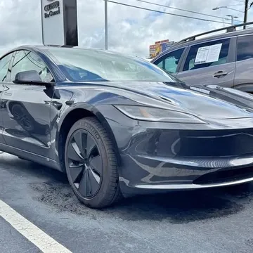 2025 Tesla Model 3 Long Range
