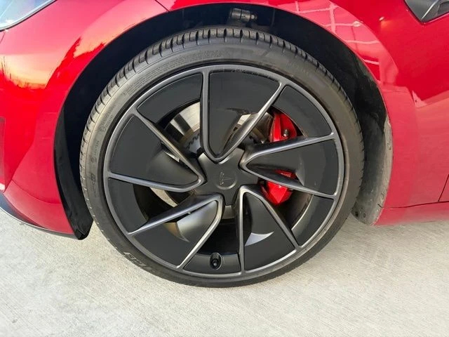 2025 Tesla Model 3 Performance - Image 10 of 21
